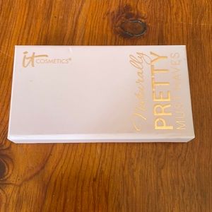 It Cosmetics Naturally Pretty Must Haves